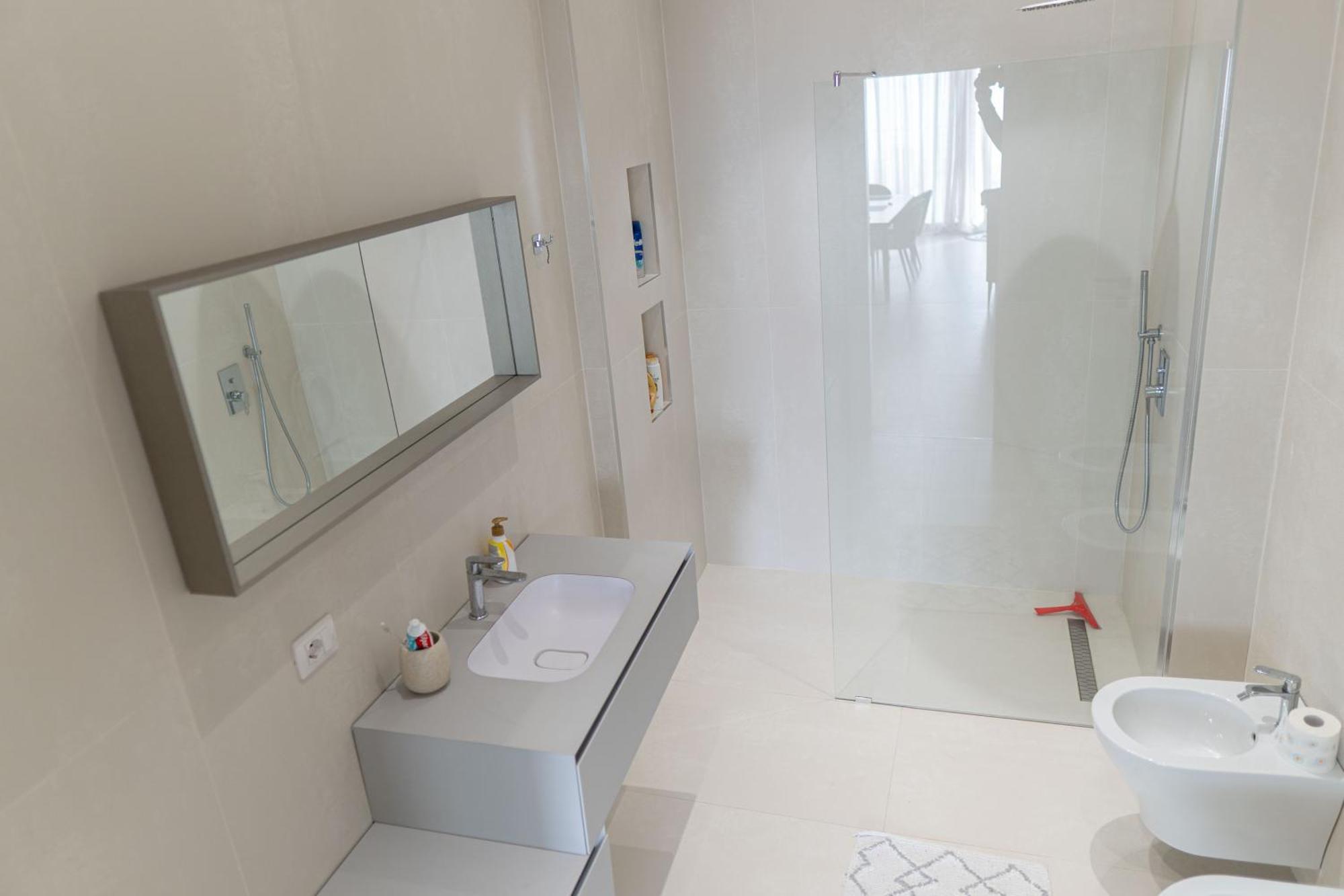 Apartman Crystal Radhime *