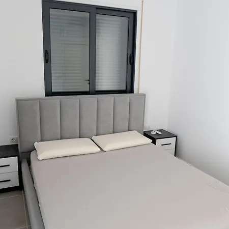 Crystal Beach Radhime Vlore Exterior photo