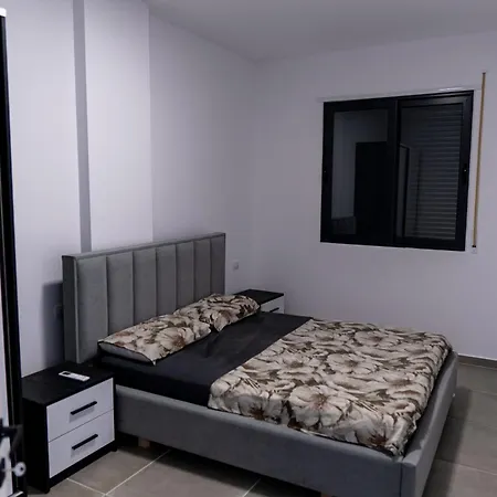 Crystal Beach Radhime Vlore Exterior photo